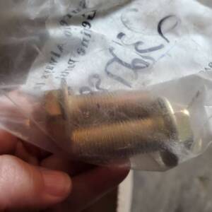 23-12799-040 - Flange Bolt