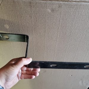 04-27646-000 - Bracket - Exhaust Pipe, Pipe Support, Horizontal Tail Pipe, M2, Mounting Bracket, Freightliner